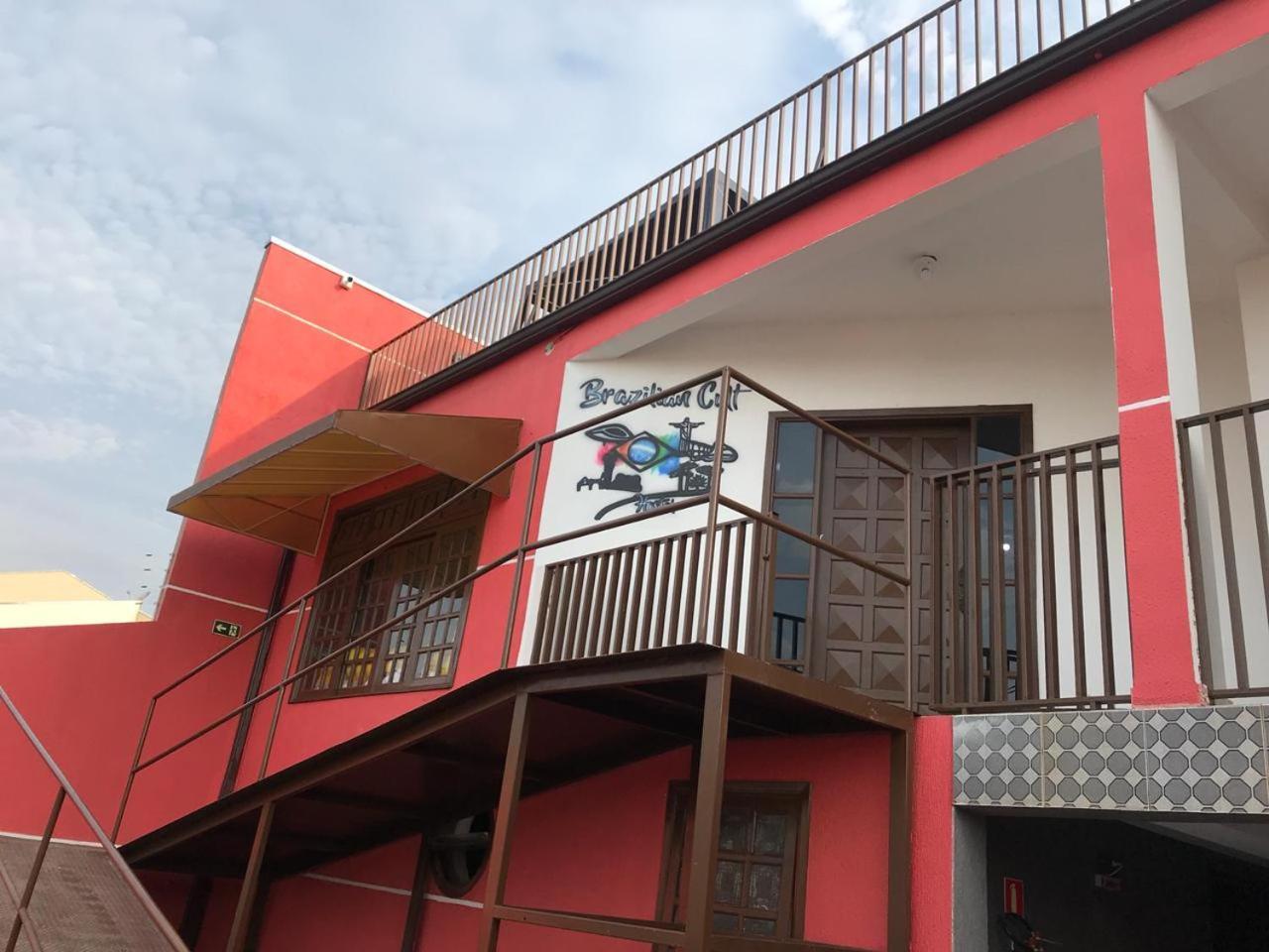 Brazilian Cult Hostel Curitiba Kültér fotó